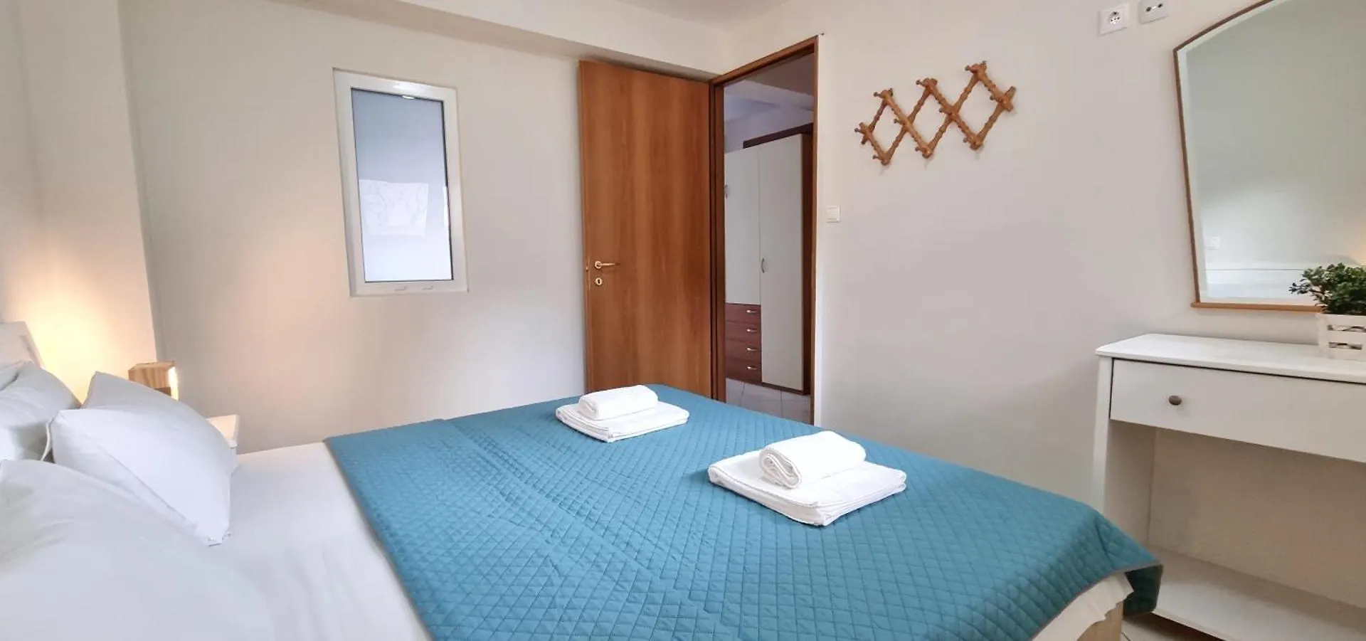 Bungalow White Apartments Полихроно Апарт-отель
