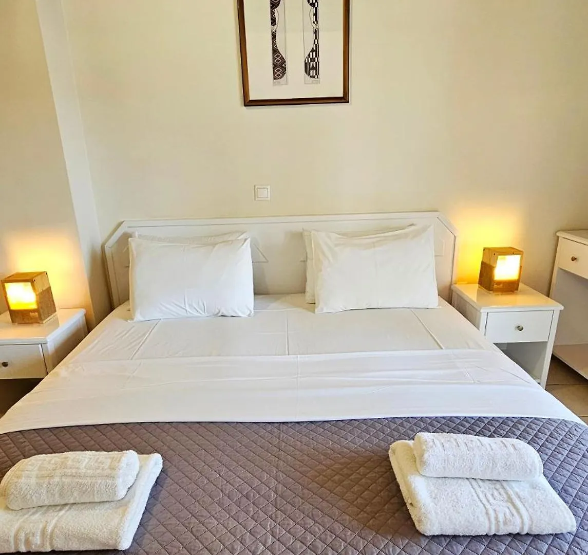 Bungalow White Apartments Полихроно Греция