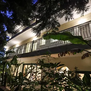 Spanos Anna's Hotel de apartamente