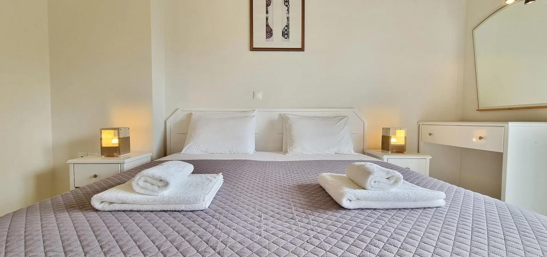 Aparthotel Bungalow White Apartments Polychrono
