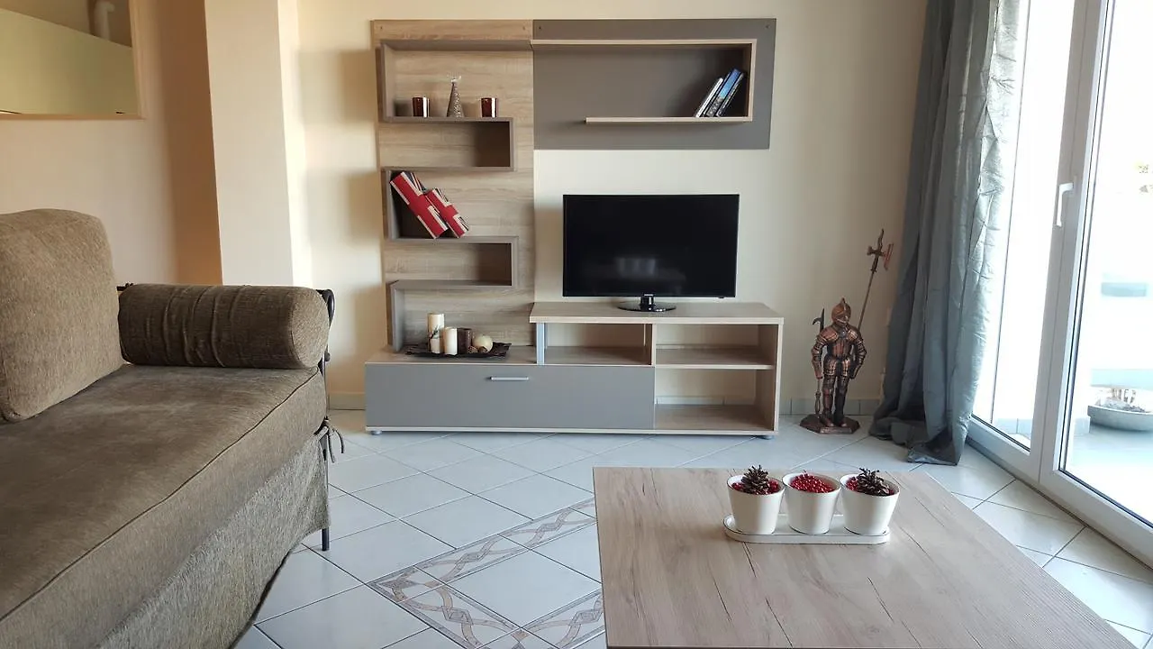 Bungalow White Apartments Polychrono